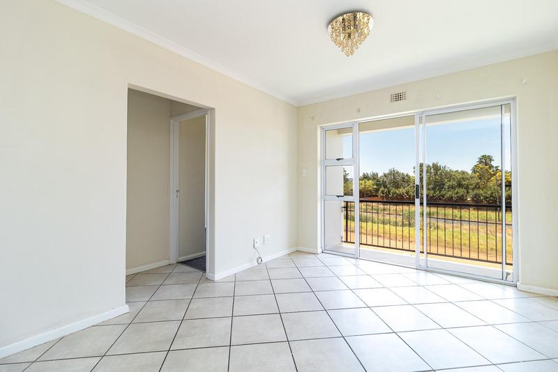 2 Bedroom Property for Sale in Buhrein Western Cape